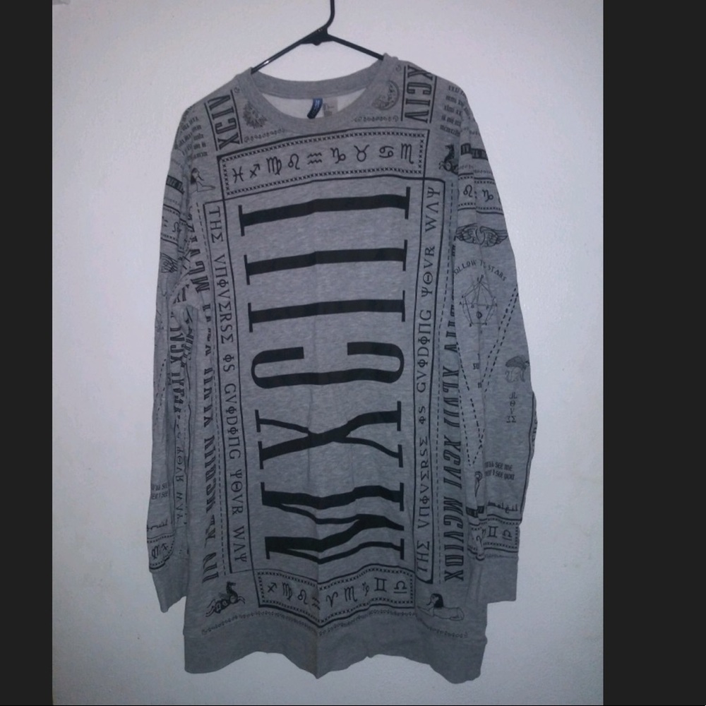 H&M divided Egyptian Sweater Dress